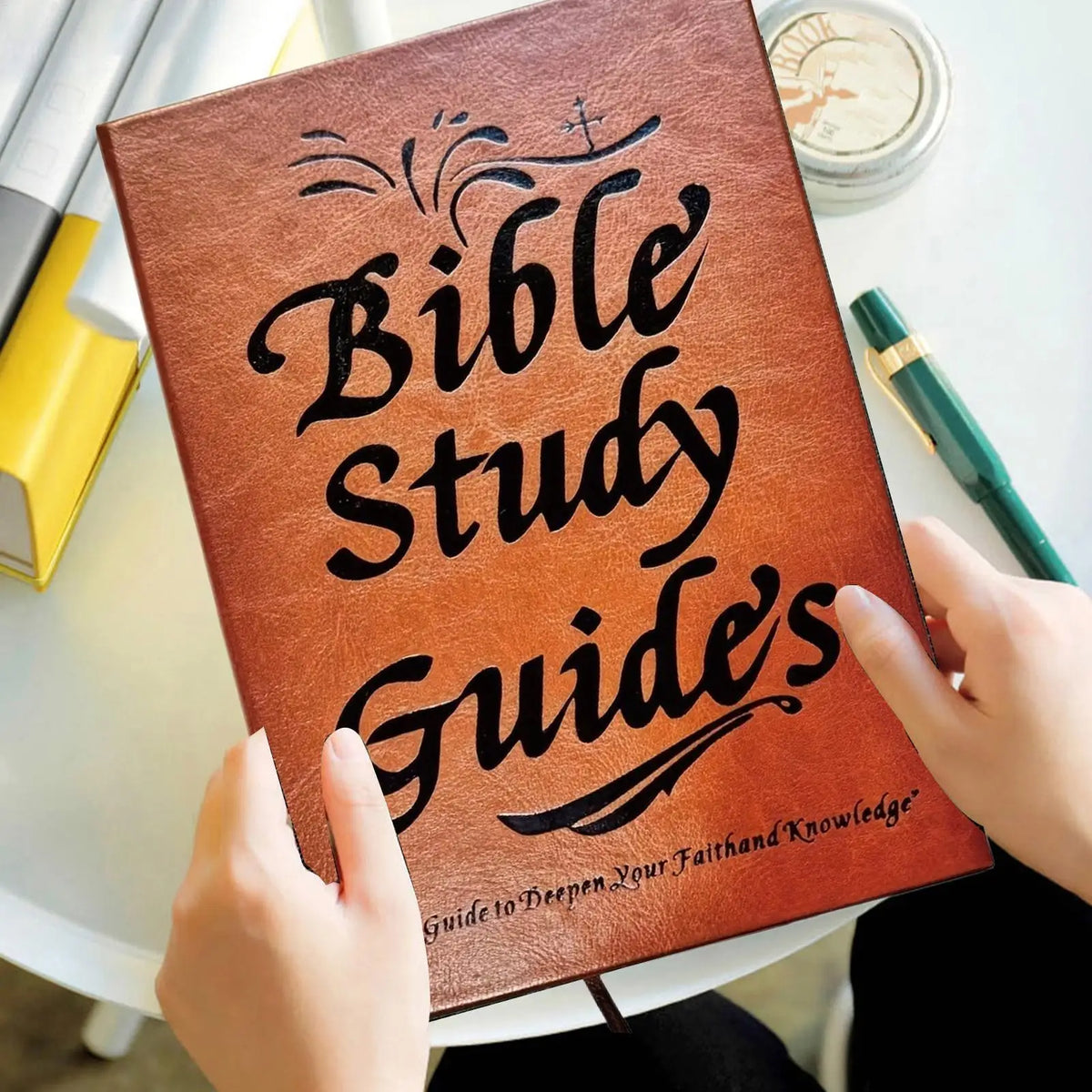 Bijbelstudiegids voor beginners Devotioneel dagboek van 66 pagina's met dagelijkse schriftcitaten, gebedsreflecties en jaarlang studieplan